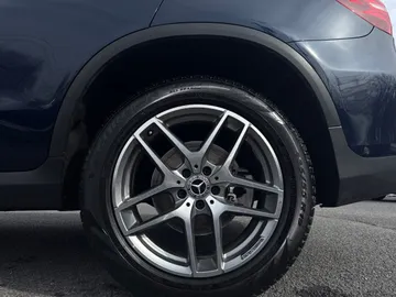 2018 Mercedes-Benz GLC - image 7