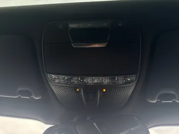 2018 Mercedes-Benz GLC - image 16