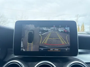 2018 Mercedes-Benz GLC - image 24