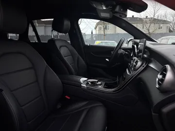 2018 Mercedes-Benz GLC - image 3