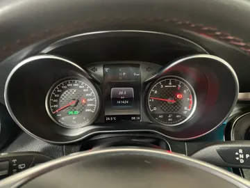 2018 Mercedes-Benz GLC - image 17