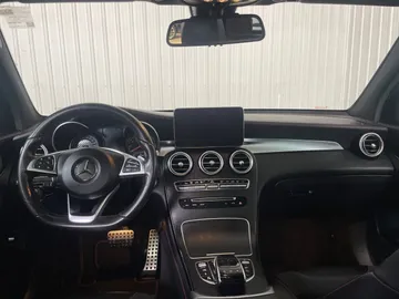 2018 Mercedes-Benz GLC - image 4