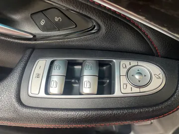 2018 Mercedes-Benz GLC - image 28
