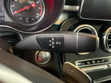 2018 Mercedes-Benz GLC - image 31