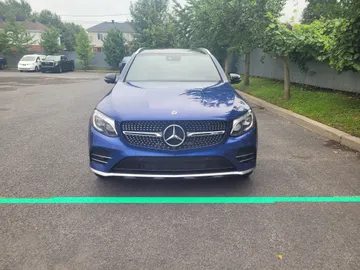 2019 Mercedes-Benz AMG GLC - image 2