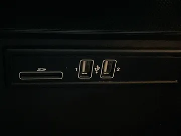 2019 Mercedes-Benz GLC - image 31