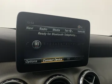 2017 Mercedes-Benz GLA - image 31