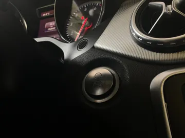 2017 Mercedes-Benz GLA - image 26