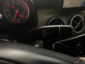 2017 Mercedes-Benz GLA - image 33