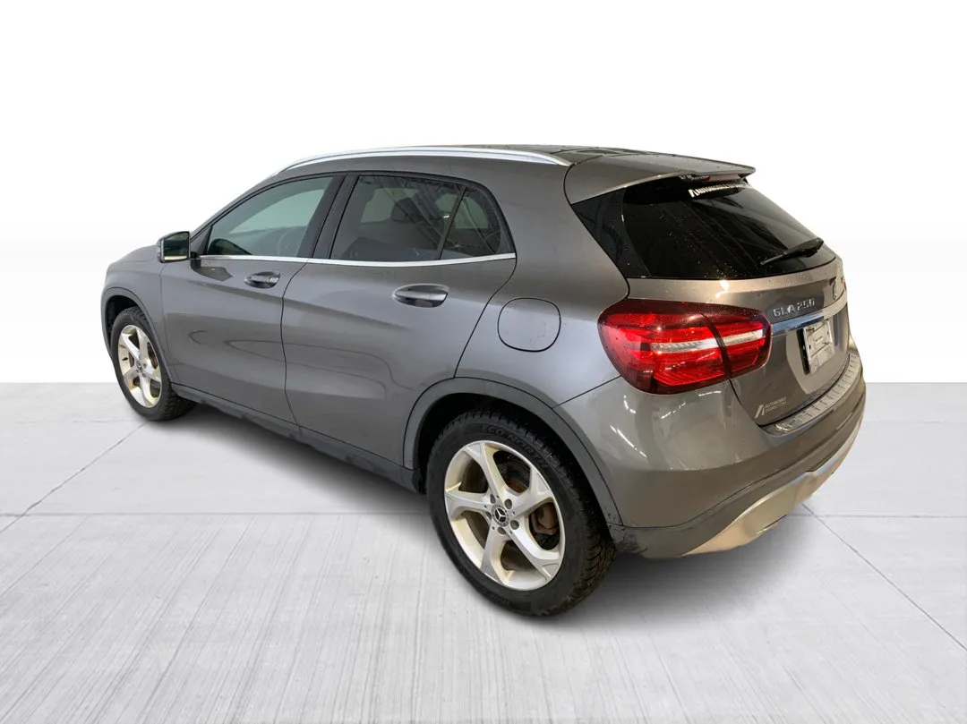 2018 Mercedes-Benz GLA — photo 5