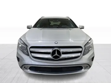 2016 Mercedes-Benz GLA - image 7