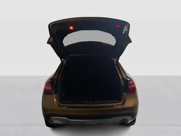 2018 Mercedes-Benz GLA - image 13