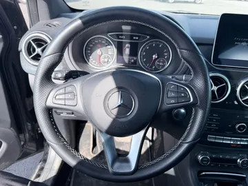 2019 Mercedes-Benz B-Class - image 10
