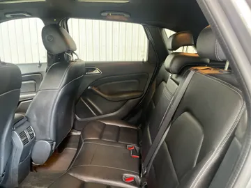 2018 Mercedes-Benz B-Class - image 15