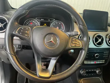 2018 Mercedes-Benz B-Class - image 18