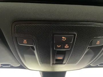2018 Mercedes-Benz B-Class - image 16