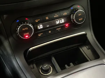 2018 Mercedes-Benz B-Class - image 22
