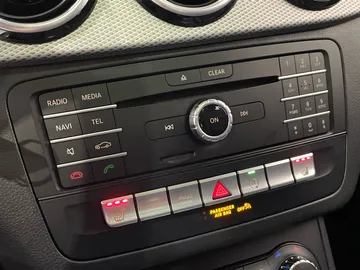 2018 Mercedes-Benz B-Class - image 24