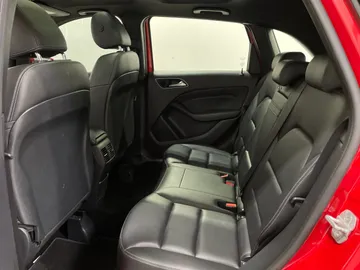 2018 Mercedes-Benz B-Class - image 16