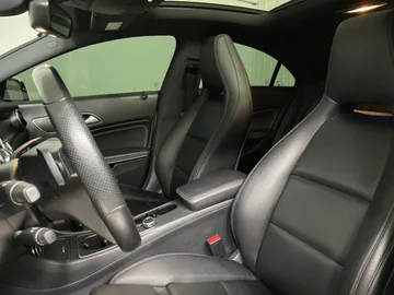 2018 Mercedes-Benz CLA - image 3