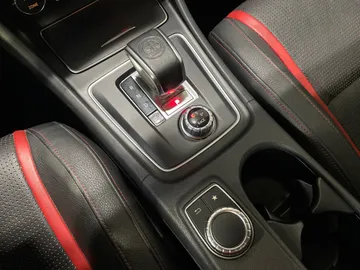 2018 Mercedes-Benz CLA - image 31