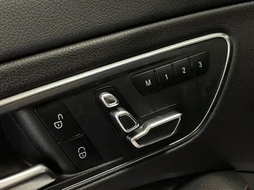2018 Mercedes-Benz CLA - image 19