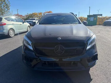 2018 Mercedes-Benz GLA - image 2