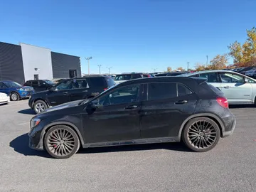 2018 Mercedes-Benz GLA - image 4