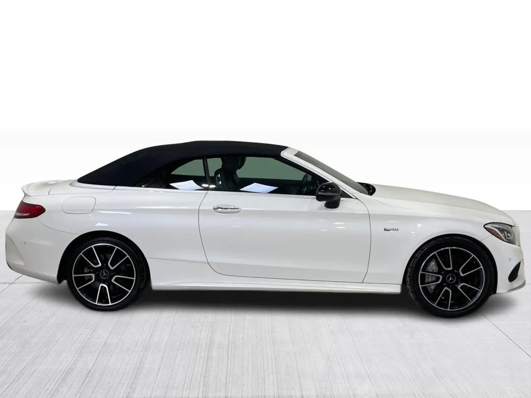 2017 Mercedes-Benz C-Class — photo 2