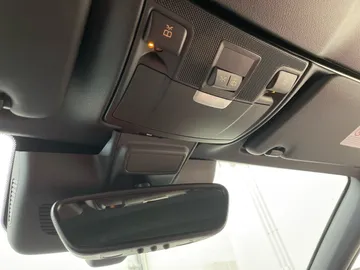 2017 Mercedes-Benz C-Class - image 15