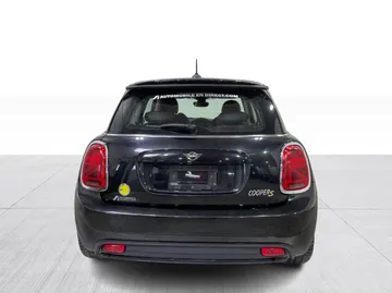 2023 MINI Cooper - image 12