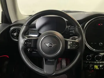 2023 MINI Cooper - image 21