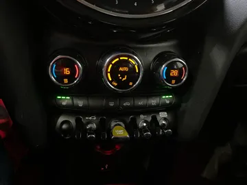 2023 MINI Cooper - image 19