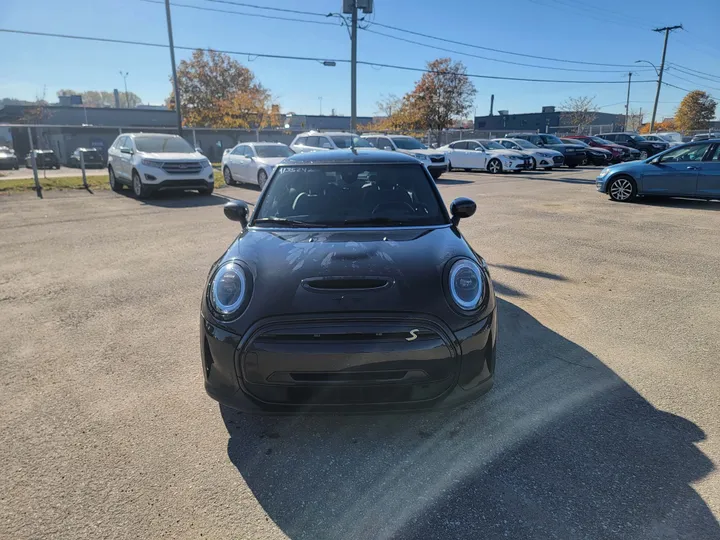 2022 MINI 3 Door
