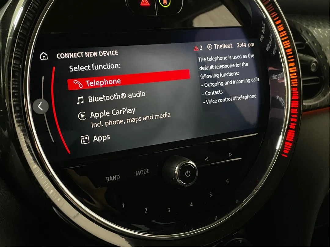 2022 MINI 3 Door Cooper SE, photo 6