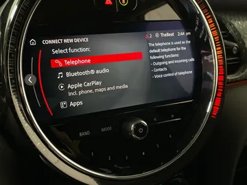 2022 MINI 3 Door - image 7