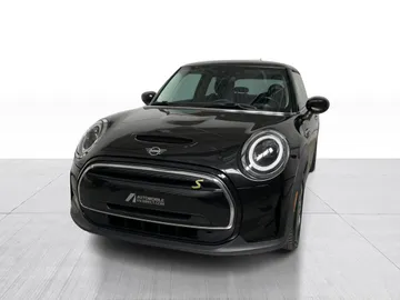 2022 MINI 3 Door - image 9