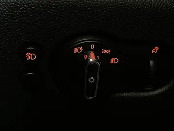 2022 MINI 3 Door - image 16