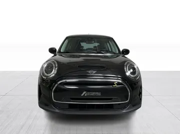 2022 MINI 3 Door - image 8