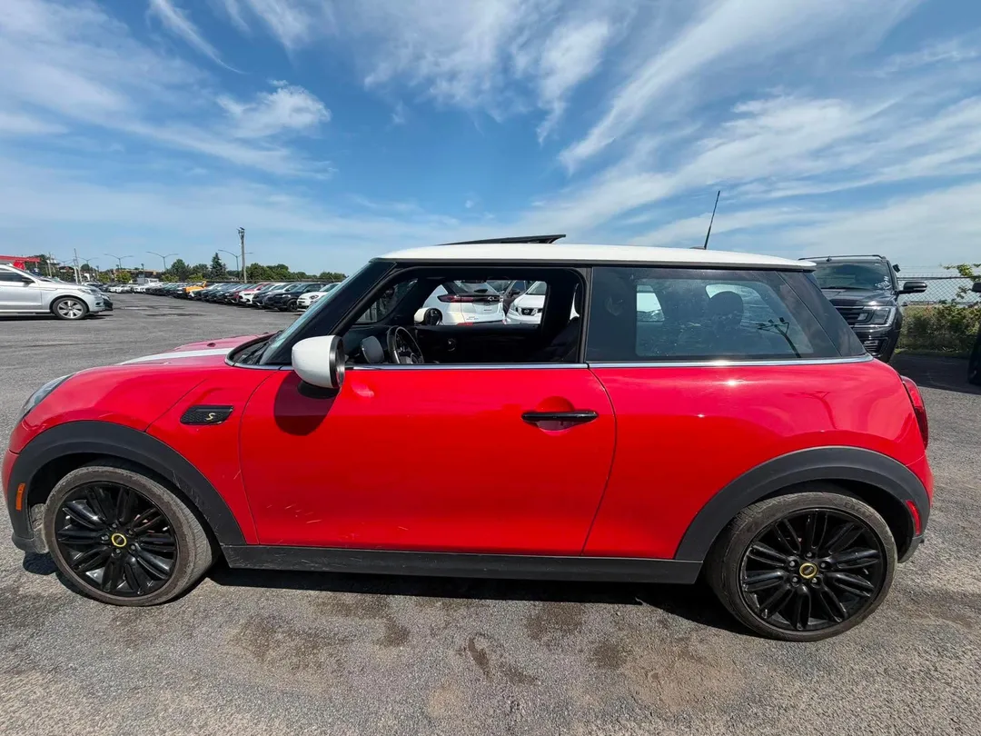 2024 MINI 3 Door — photo 4