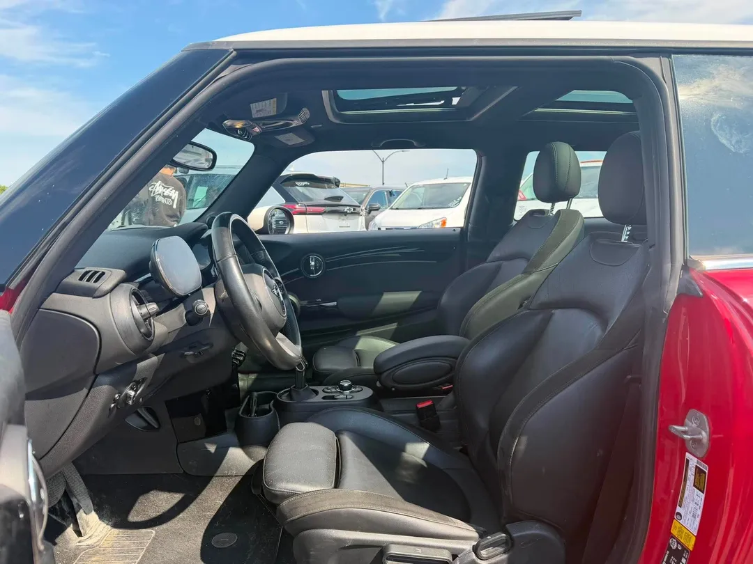 2024 MINI 3 Door — photo 7