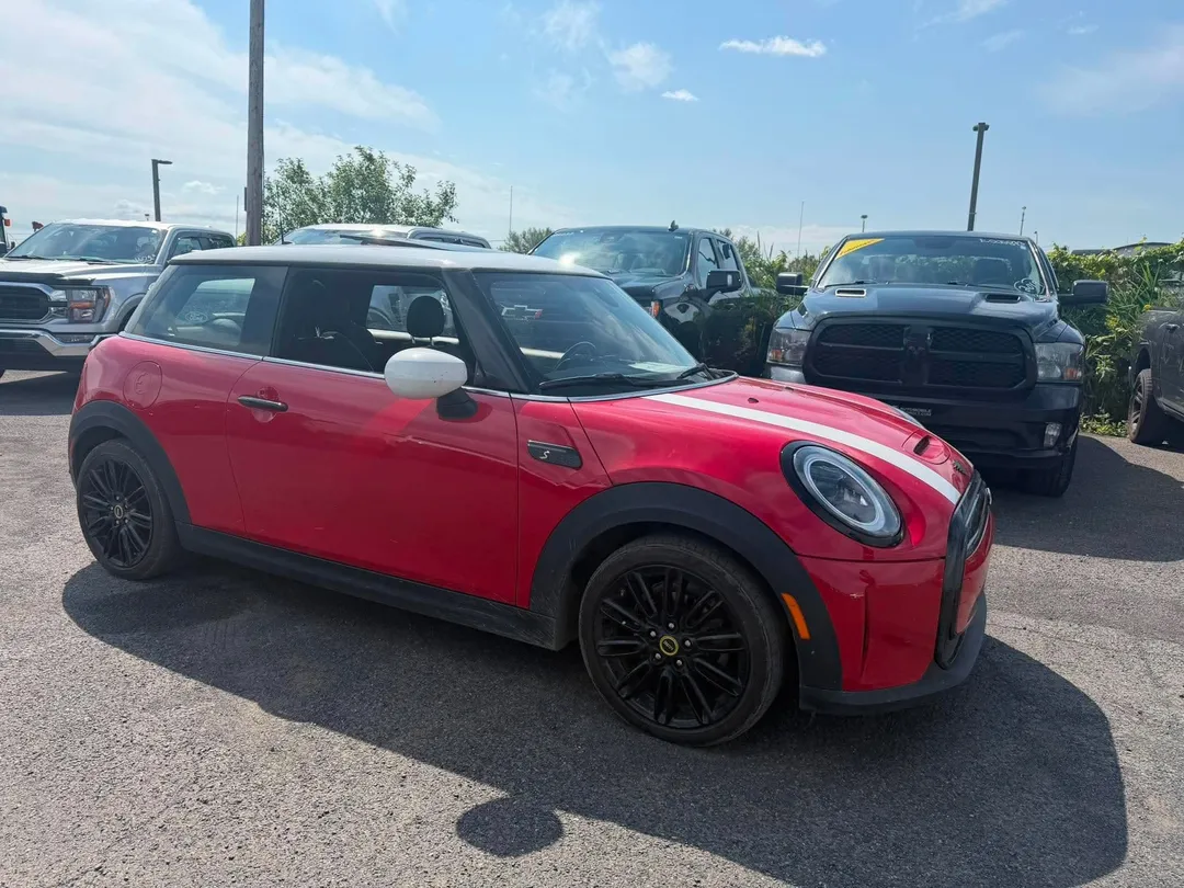 2024 MINI 3 Door