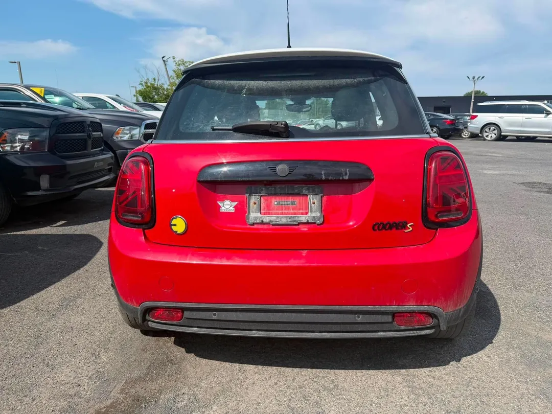 2024 MINI 3 Door — photo 5