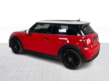 2024 MINI 3 Door - image 6