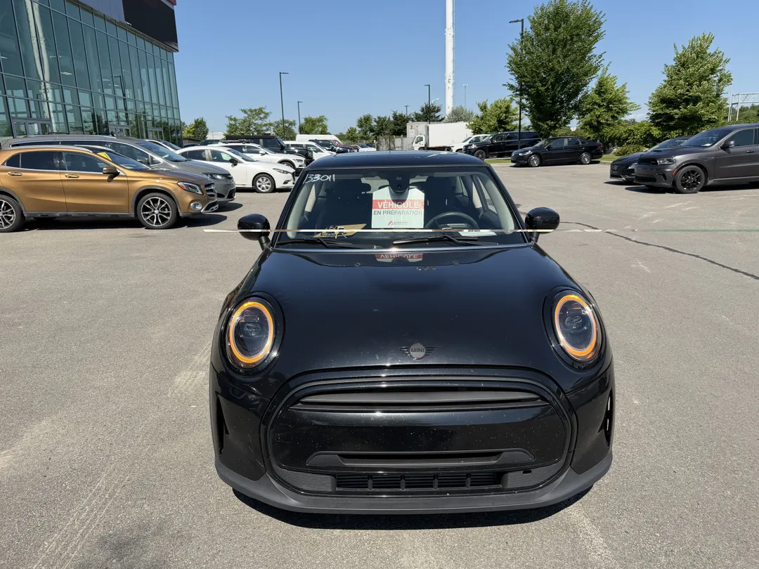 2022 MINI Cooper — photo 2