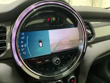 2022 MINI Cooper - image 19