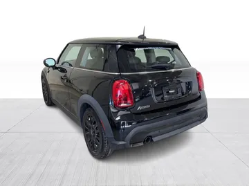 2022 MINI Cooper - image 12
