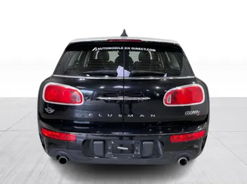 2017 MINI Cooper Clubman - image 12