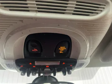 2020 MINI Clubman - image 16