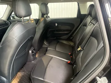 2020 MINI Clubman - image 15
